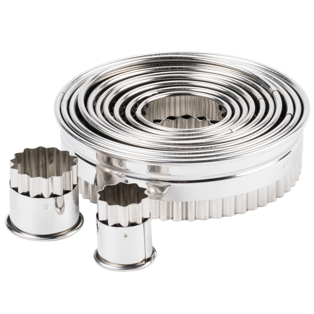 12 Piece Fluted Round Cutter Set