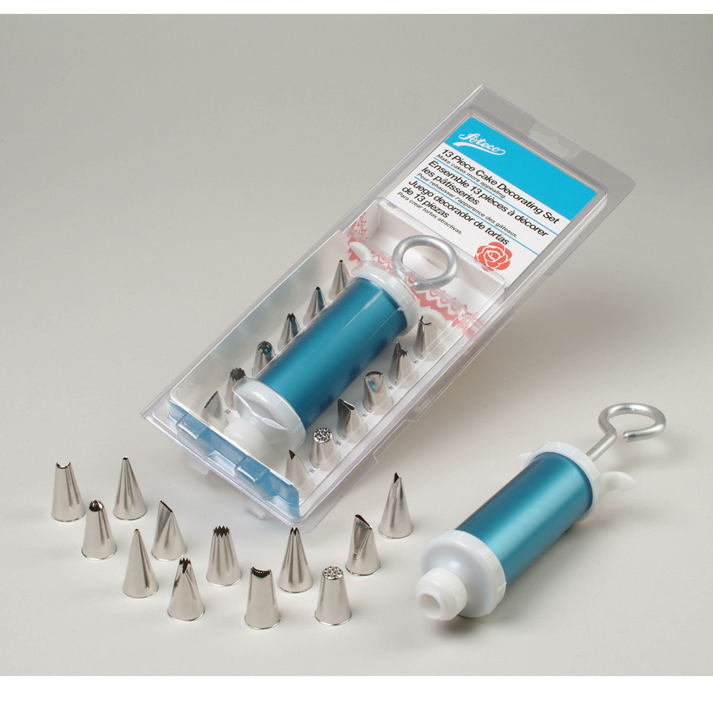 13 Piece Decorating Set with Syringe
